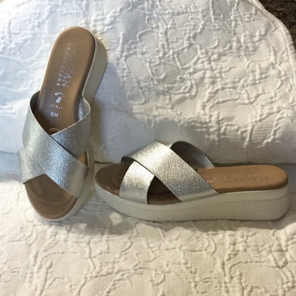 Italian Shoemakers Eclipse Sandals, sz 8 - Picture 1 of 4